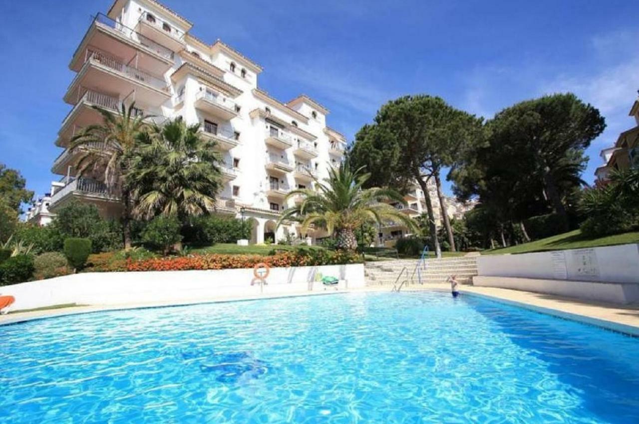 Beachfront Luxury Apartment, Puerto Banus, Marbella Exterior photo